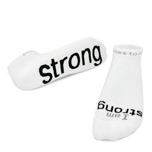 'I am strong'™ white low-cut socks with black words